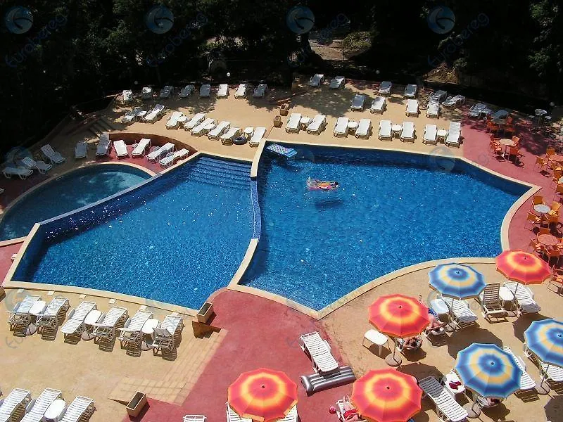 Paradise Green Park Apartment Golden Sands